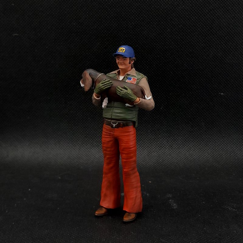 1/18 scale Jerry Reed as Cledus ltd. 99 ex