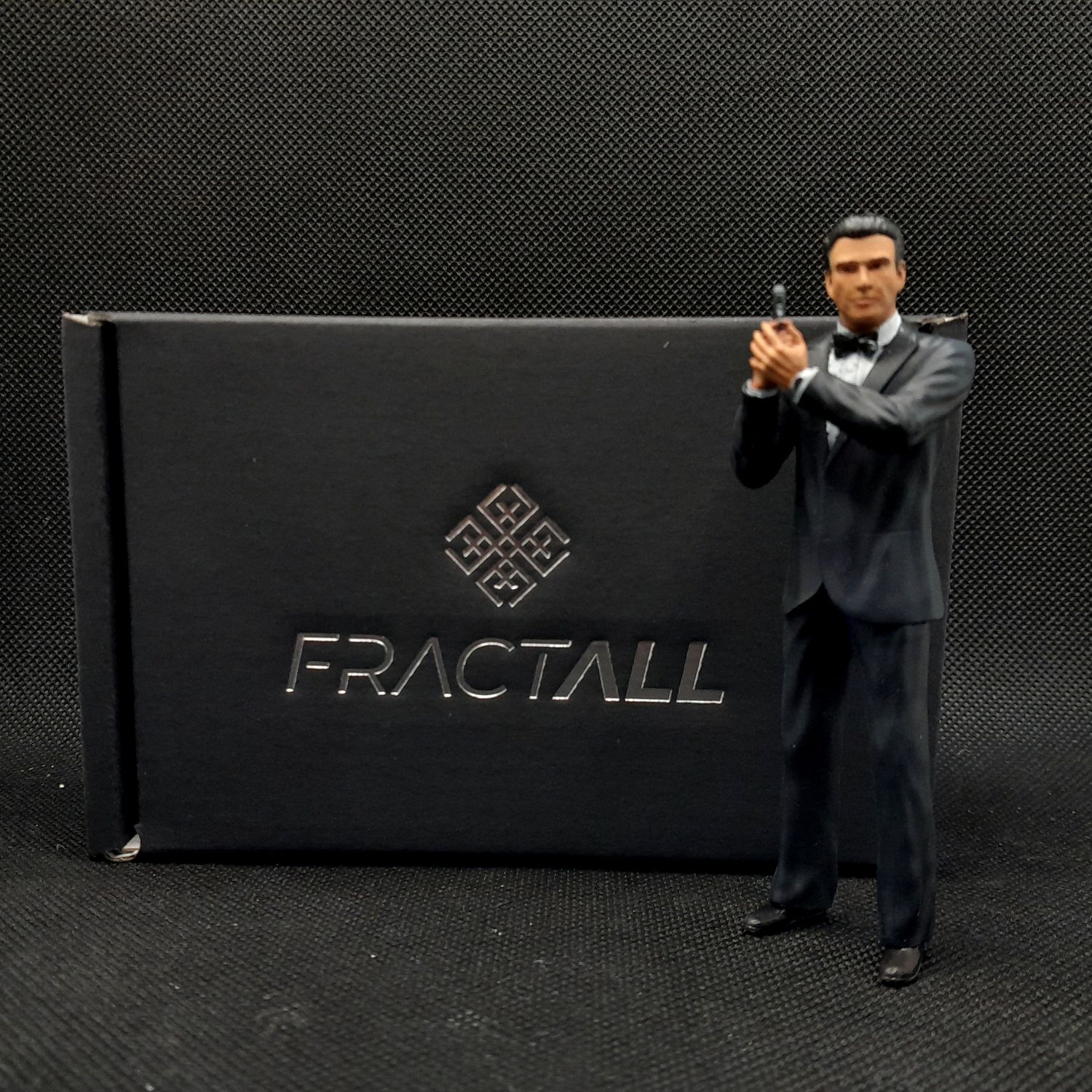 1/18 James Bond by Pierce Brosnan (limited to 99 ex.)