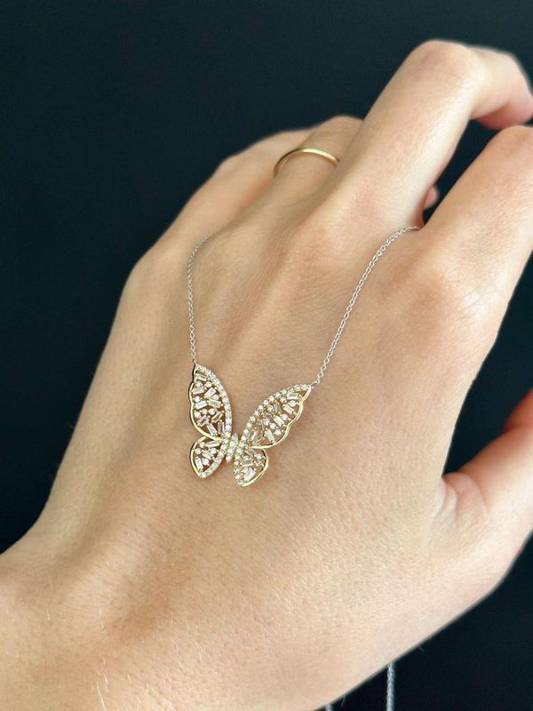 14k White Or Yellow Gold Natural Diamond Butterfly Pendant