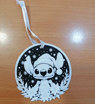 Peças decorativas em 3D Stitch e Grinch