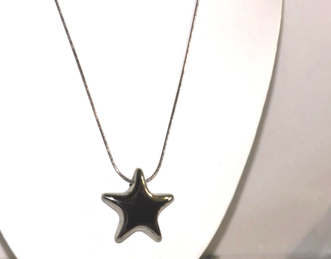 Imma Star necklace