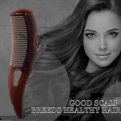 Scalp cleaning comb