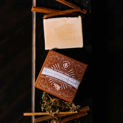 Hamish &amp; Co Aged Sandalwood Conditioner Bar