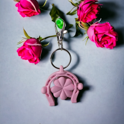 Horseshoe and clover