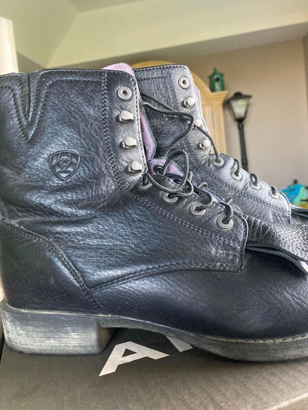 Women’s Ariat size 10 Paddock Boot
