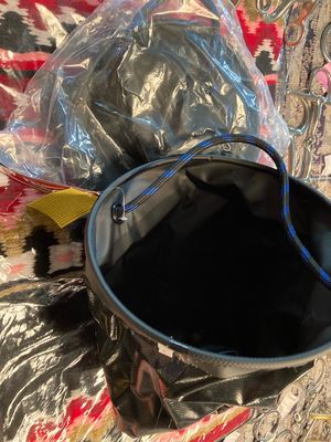 Collapsible Bucket- Hoof Soaker