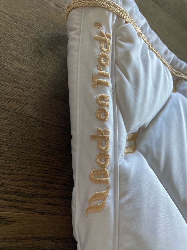 Back On Track Quit Cob Dressage Pad With Gold Accent