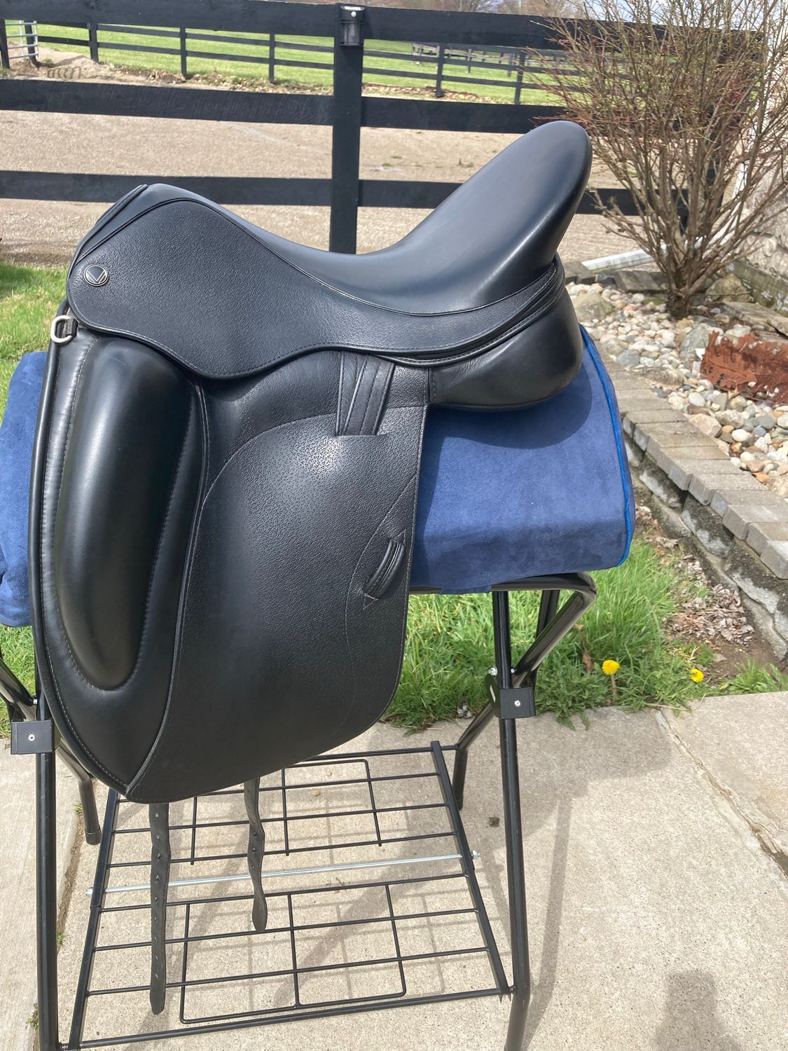 Veritas Unitas 17.5” Dressage Saddle