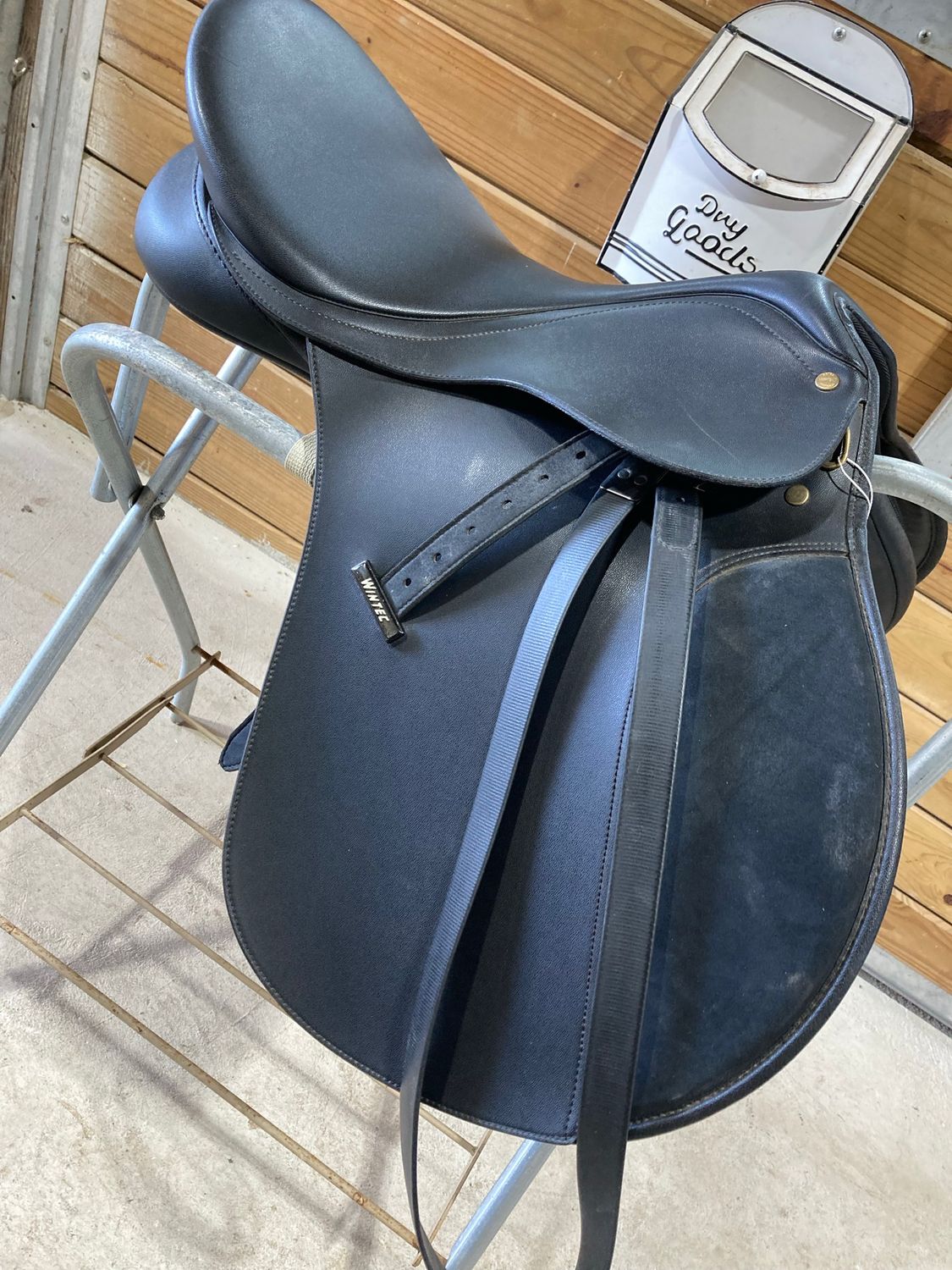 Wintec All purpose “250” 18” Saddle Adjustable System