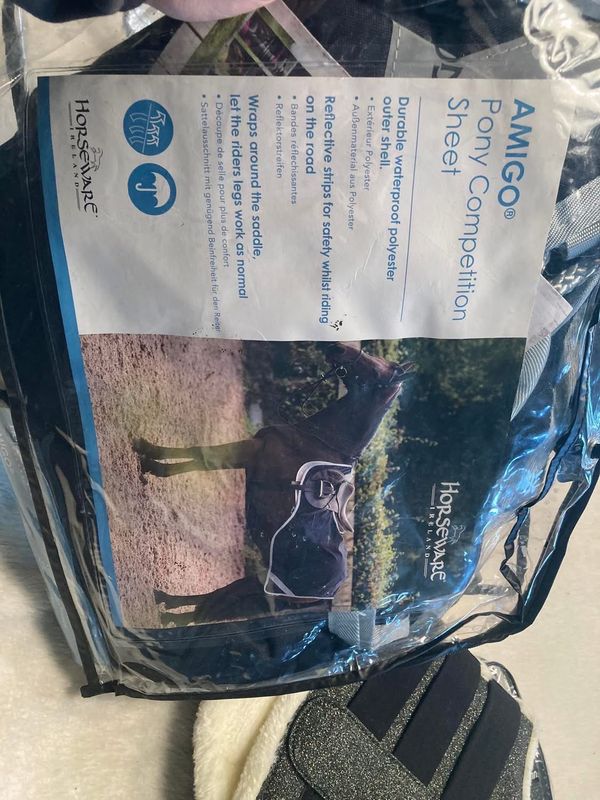 Amigo HorseWare Pony 1/4 Sheet. Navy With Silver Trim.”New”