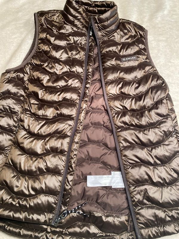 Ariat trek Medium Bronze Puffer Vest