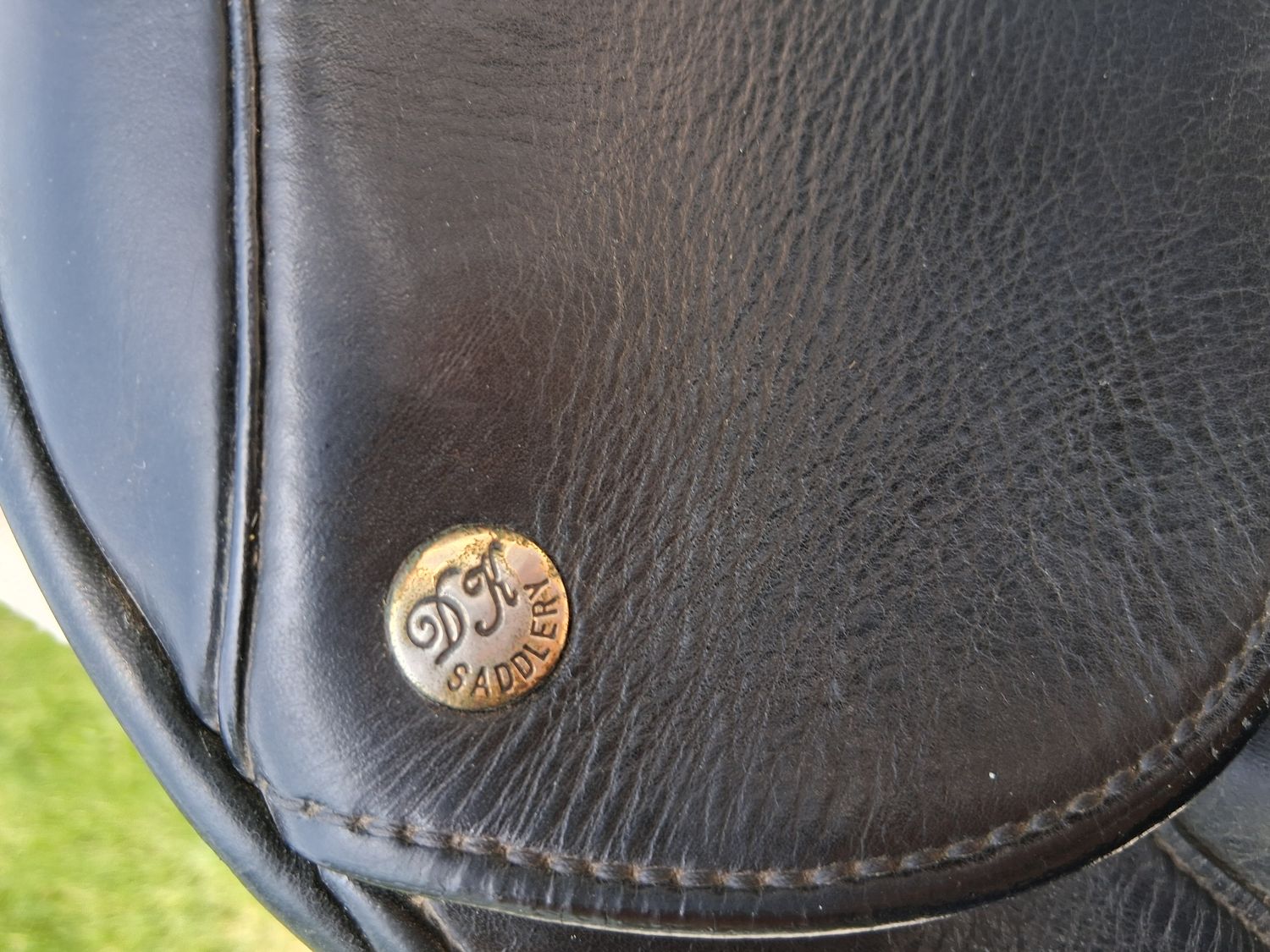 DK BOND II 17&quot; DRESSAGE SADDLE