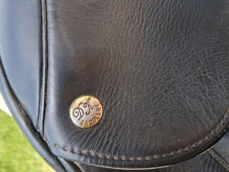 DK BOND II 17&quot; DRESSAGE SADDLE