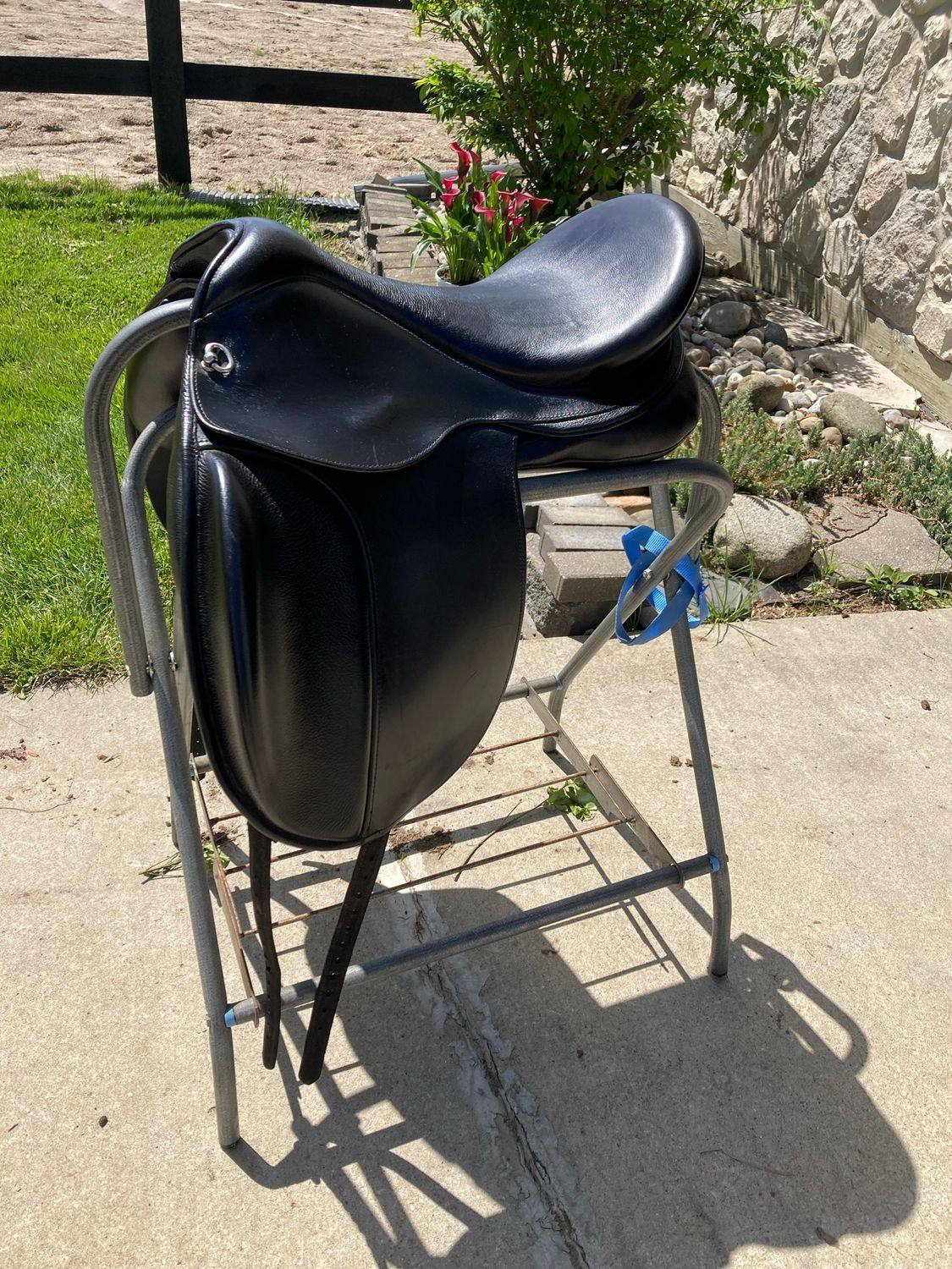 DP Dressage Saddle- Startrekk