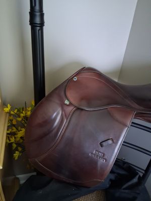 Stubben *Get connected* 17.5/28 with velcro knee block option