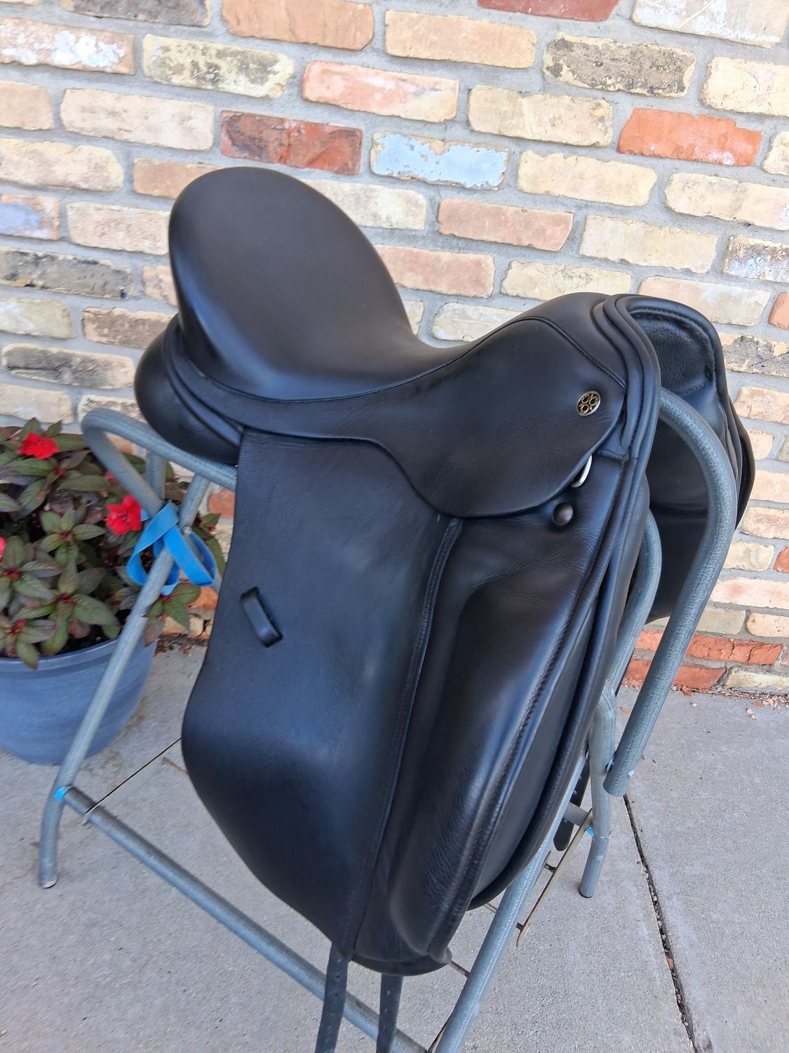 17.5 Trilogy Amadeo Elite Extra Wide Dressage saddle
