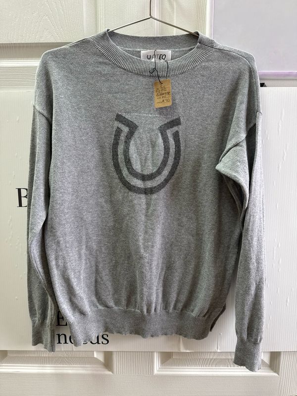 FitEQ Medium Horseshoe Sweater