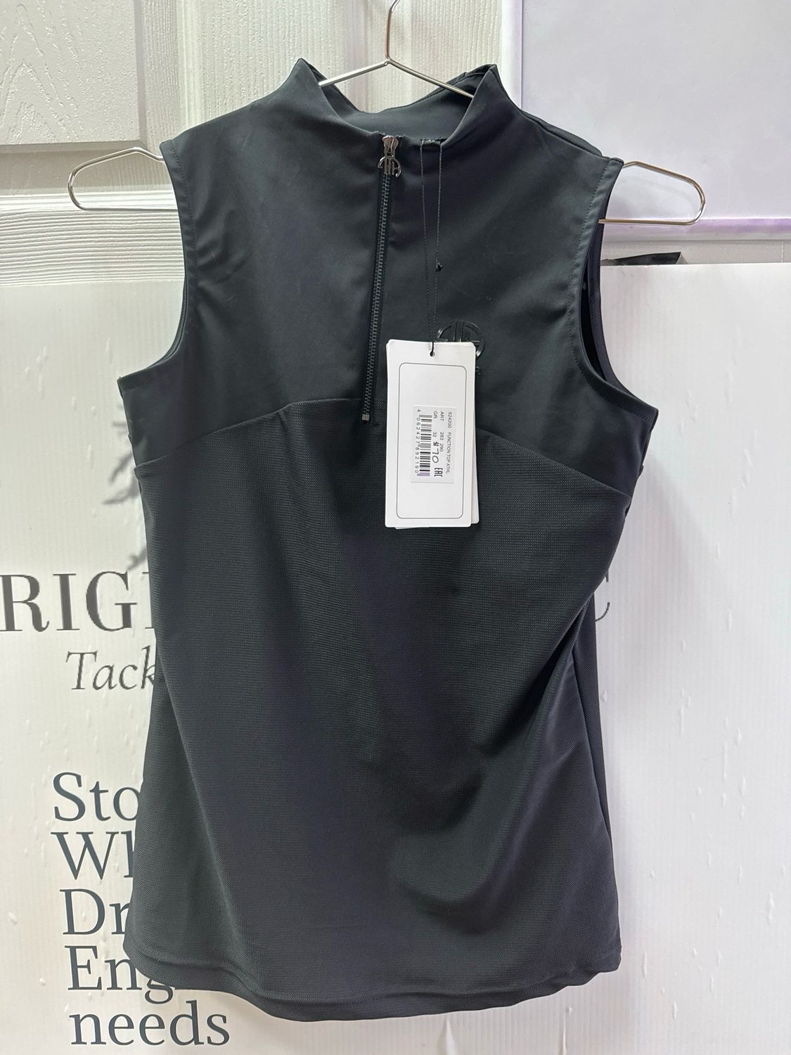 Pikeur XS Sleeveless Shirt