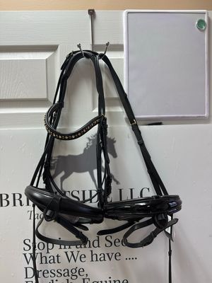 Eponia Full Size Bridle With Reins And Two Cavessons