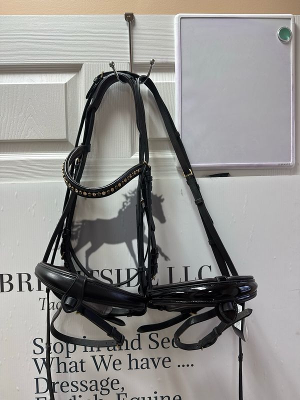 Eponia Full Size Bridle With Reins And Two Cavessons