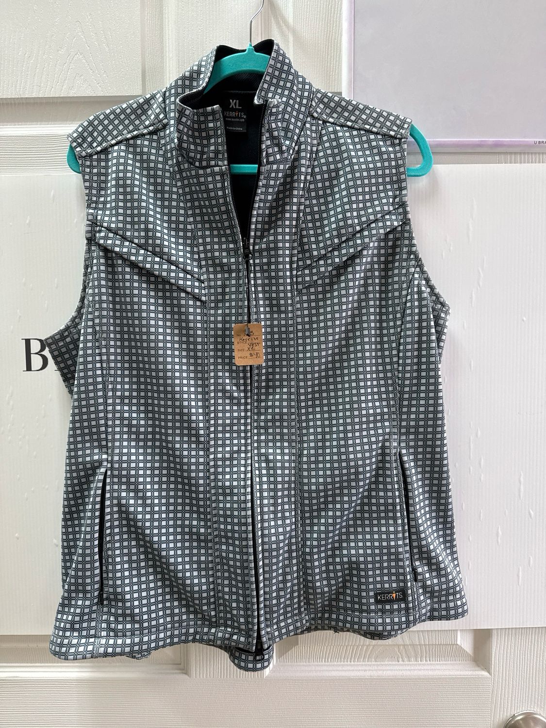 Kerrie’s XL Softshell Winter Vest