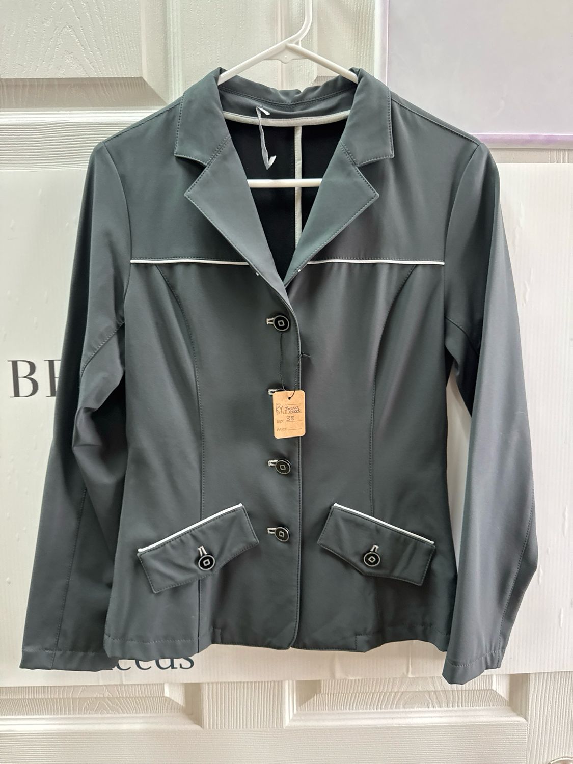 Kentucky Dark Grey Stretch Show Jacket Size 38