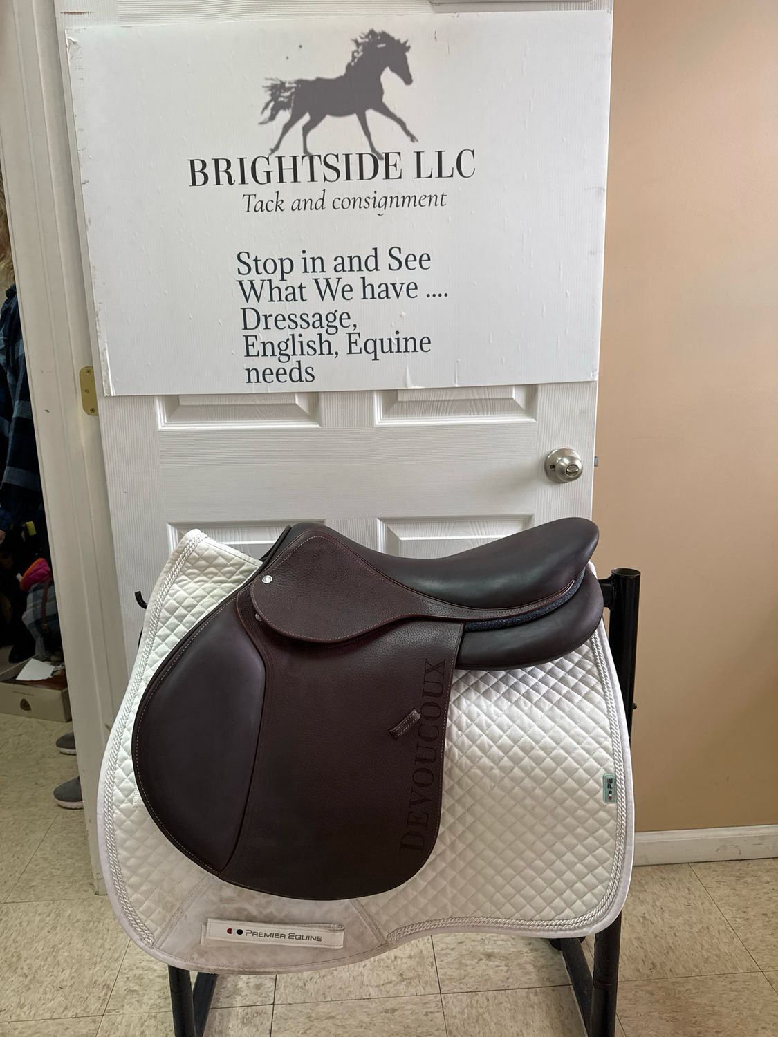 Devoucoux Jumping Saddle. Custom design.18 in wide