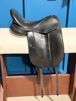 18" M Frank Baines Aires De Haute