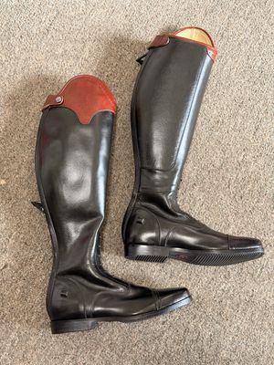 Custom LM Boots