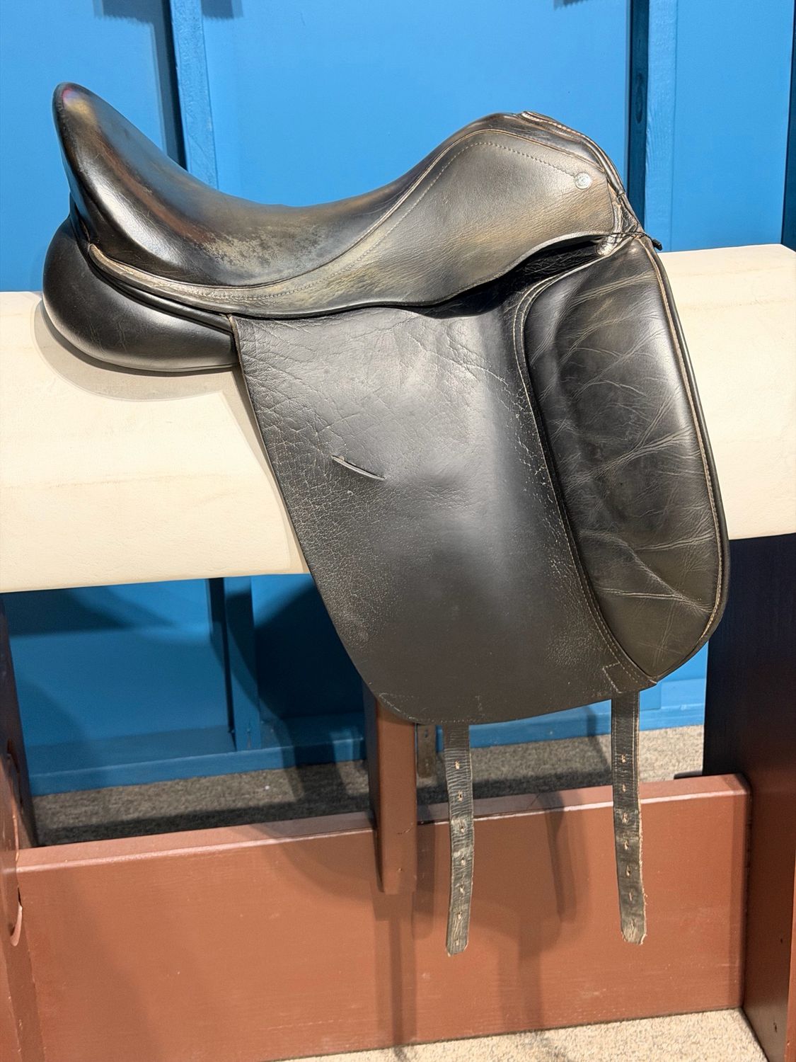 17.5” W Custom Saddlery Advantage