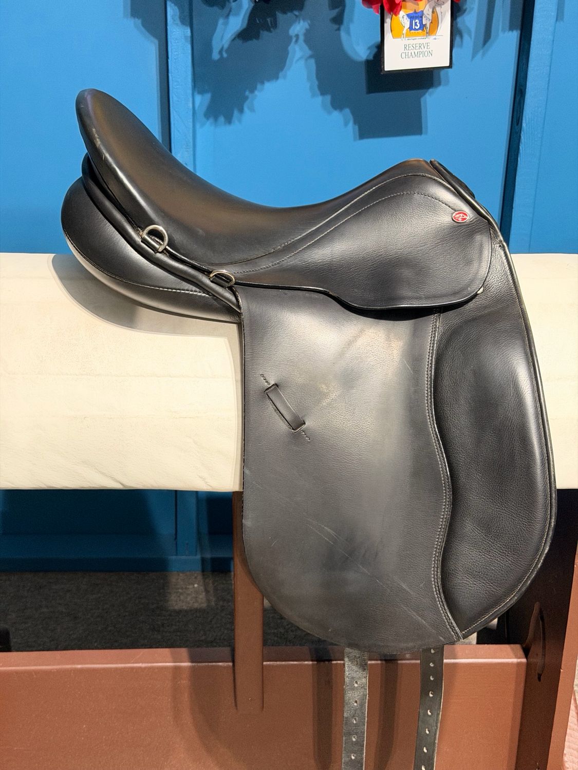17.5” M Courbette Cresta
