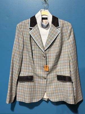 Women’s 14 Custom Collars Jacket And Dickie