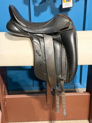 17.5” MW Black Country Vinici