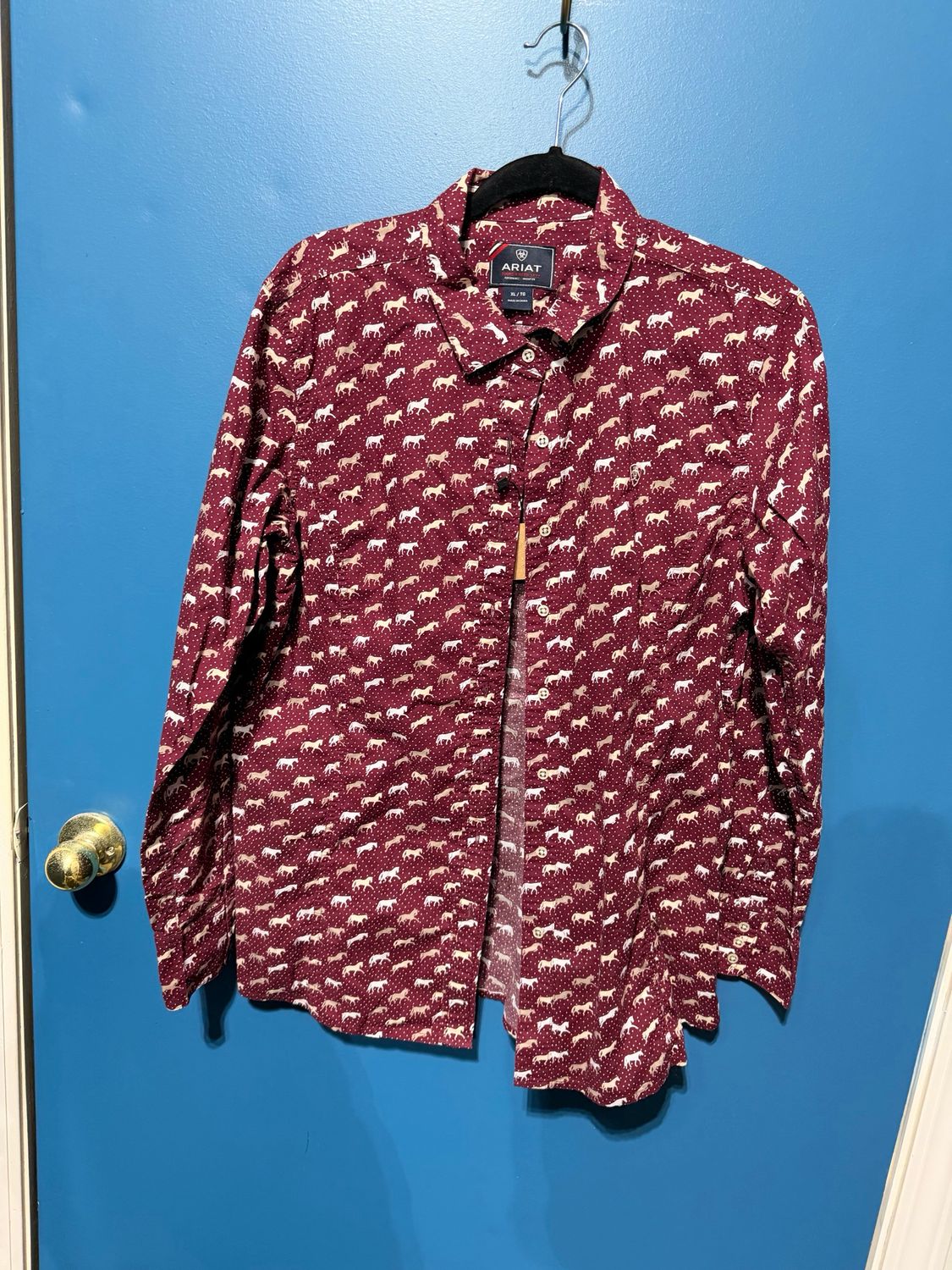 Women’s XL Ariat Button Up