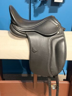 18” DP Nova Flex Classic Dressage
