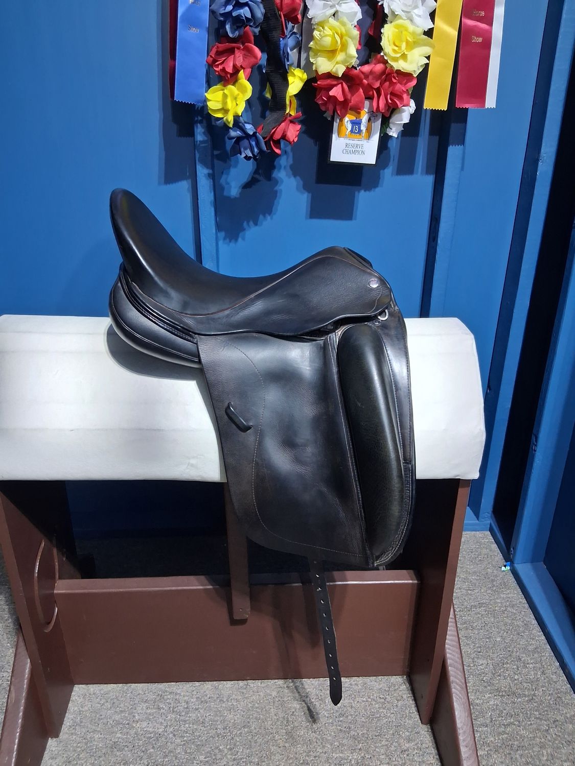 17 XXW Patrick Saddlery *custom short panel* Monoflap dressage saddle