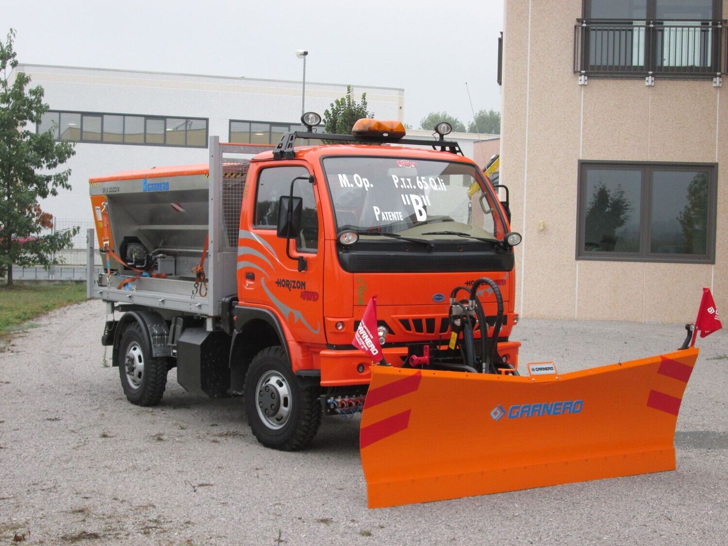 DURSO HORIZON 4WD + SPARGISALE