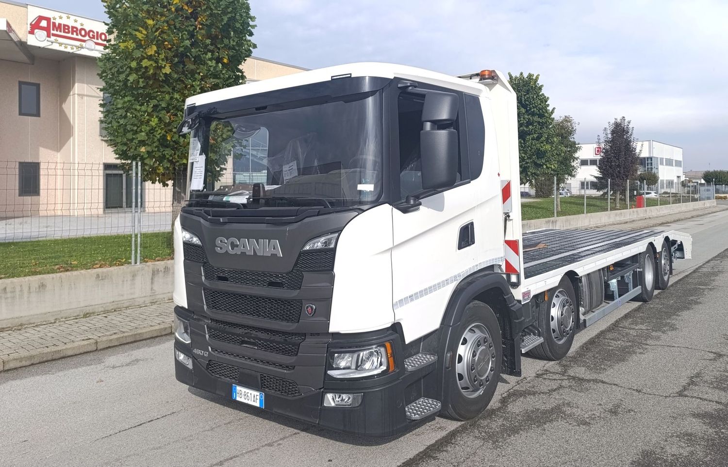 SCANIA G460 B8x2-6LB [320q]