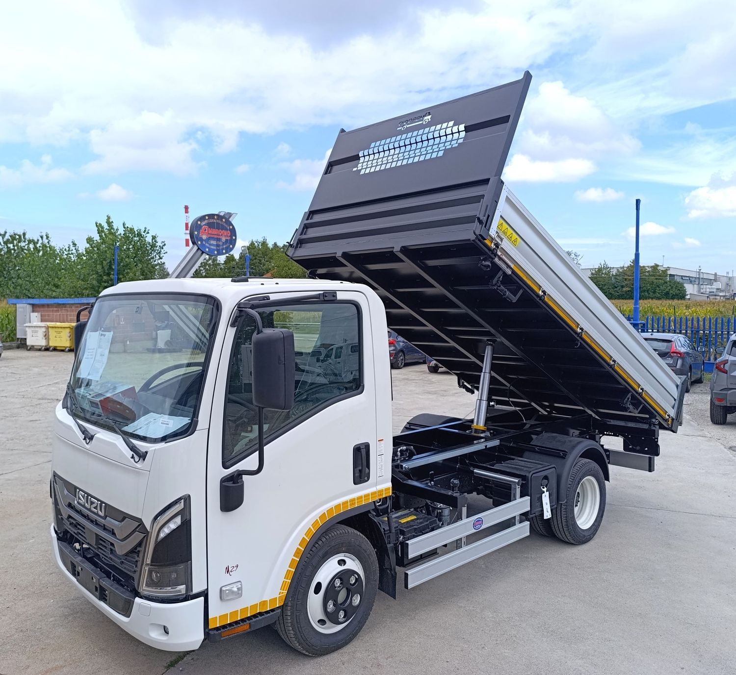 ISUZU M29