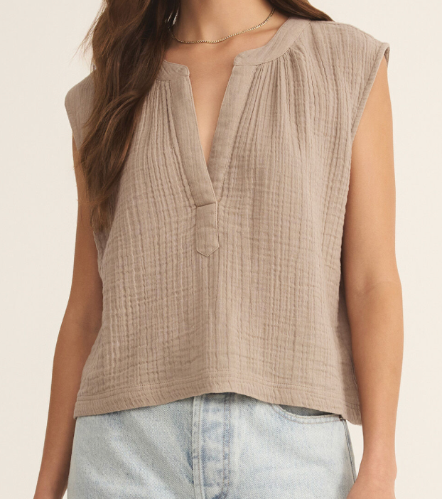 Z SUPPLY V-NECK AIRY TOP COFFEE