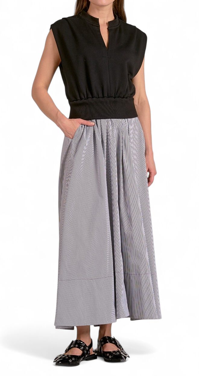 ELAN SLVLESS MAXI DRESS