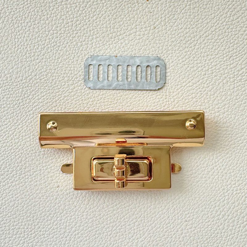 Broche torniquete - Dorado