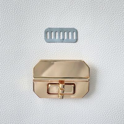 Broche torniquete - Dorado