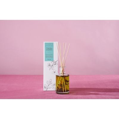 White Rose and Jasmine Vivante Botanicals Diffuser