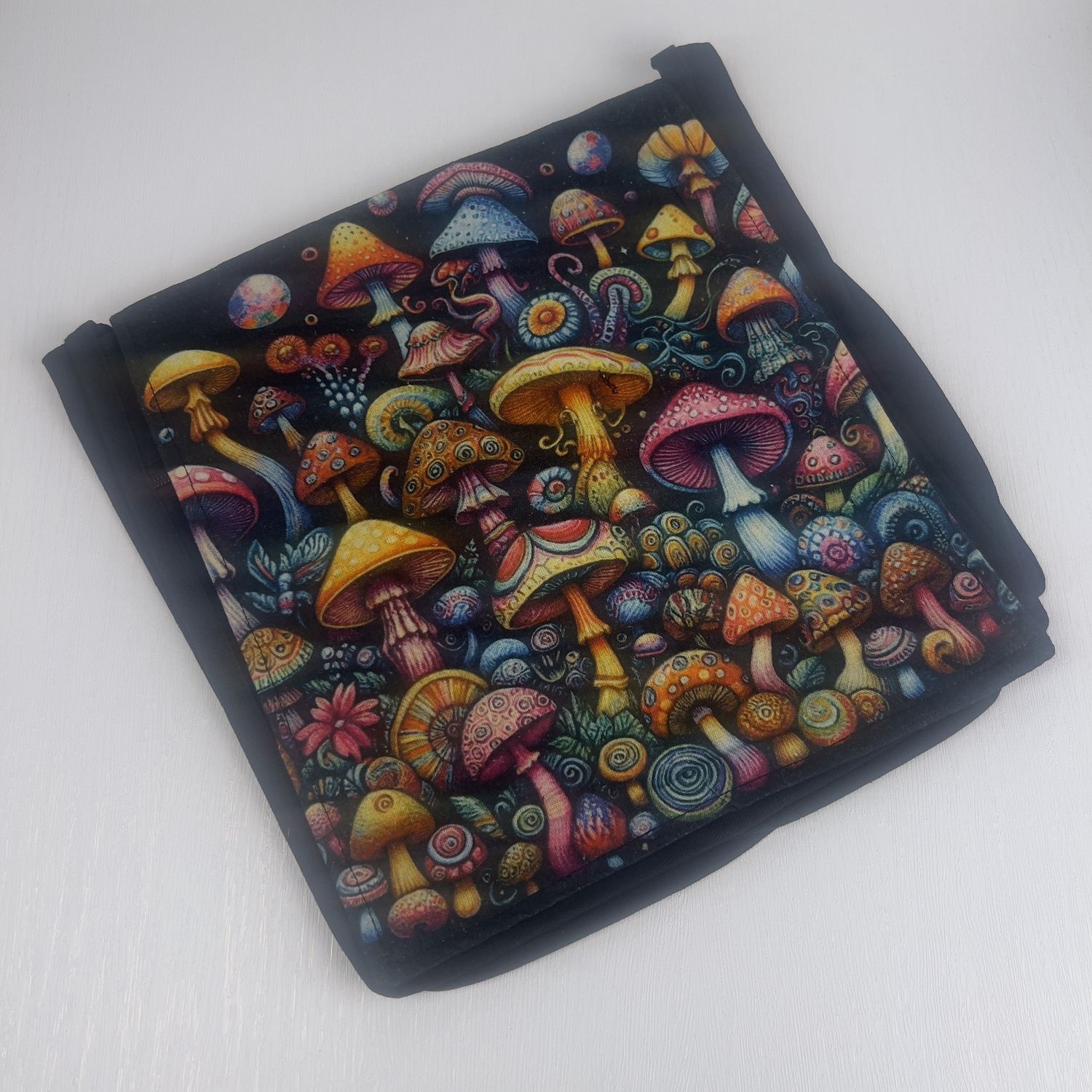 Print Shoulder Bags, Print: Small Mushroom