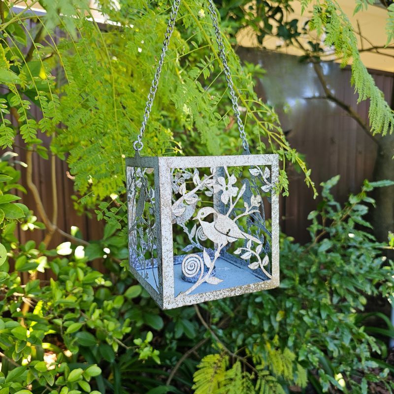 HANGING SPRING METAL LANTERN