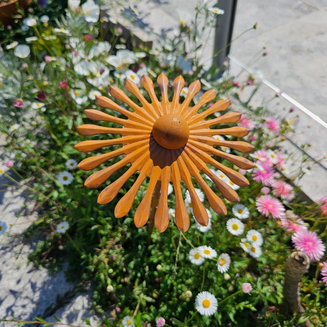 RUST FLOWER STAKE - XJ818