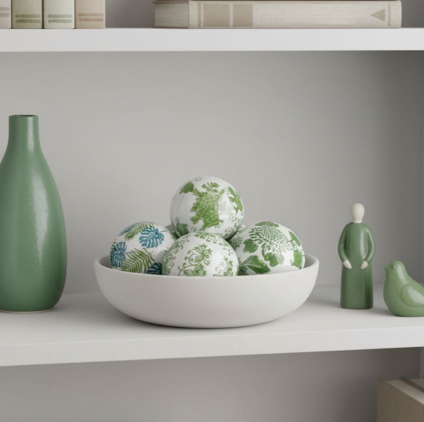 SET OF 6 x 10CM BALLS - GREEN COLLECTION