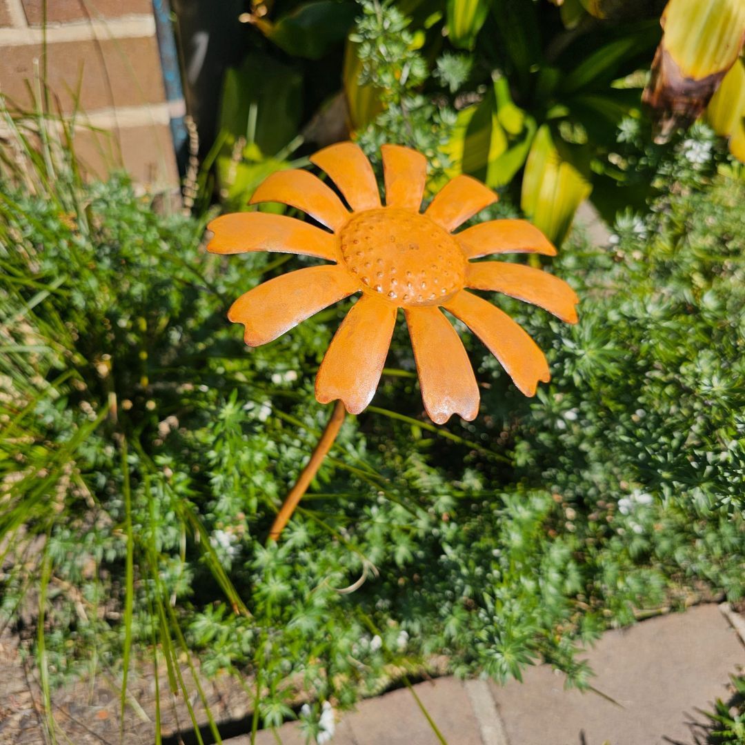 RUST FLOWER STAKE - XJ817