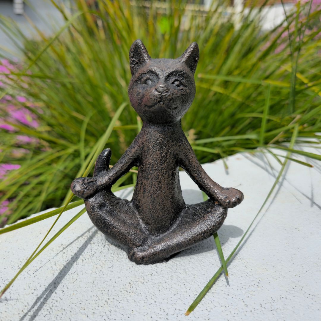 CAST IRON YOGA SITTING CAT